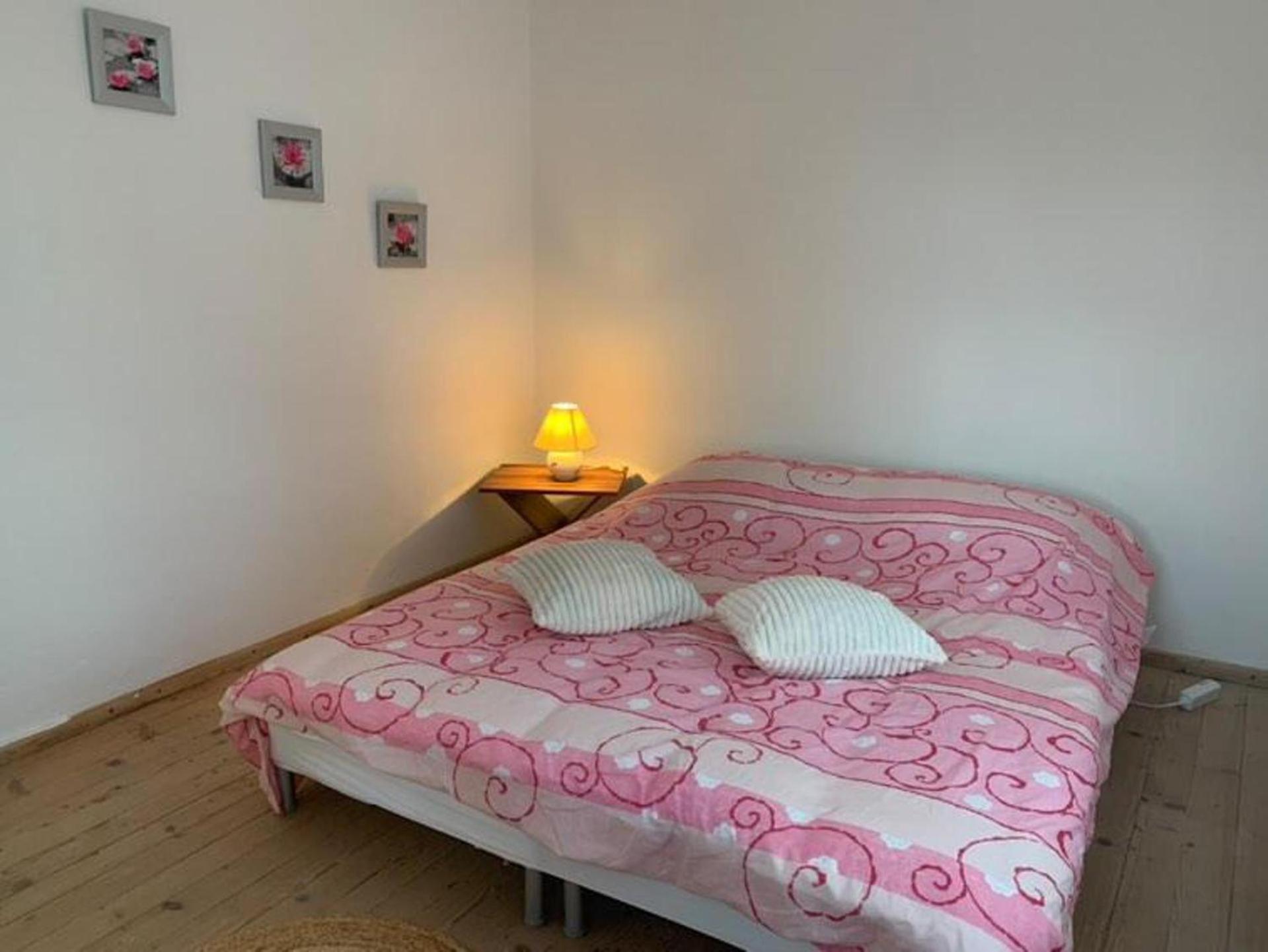 House Sleeps 6-Garden-Freeparking-Bbq-Patio-Petsok Βίλα Ognen Εξωτερικό φωτογραφία