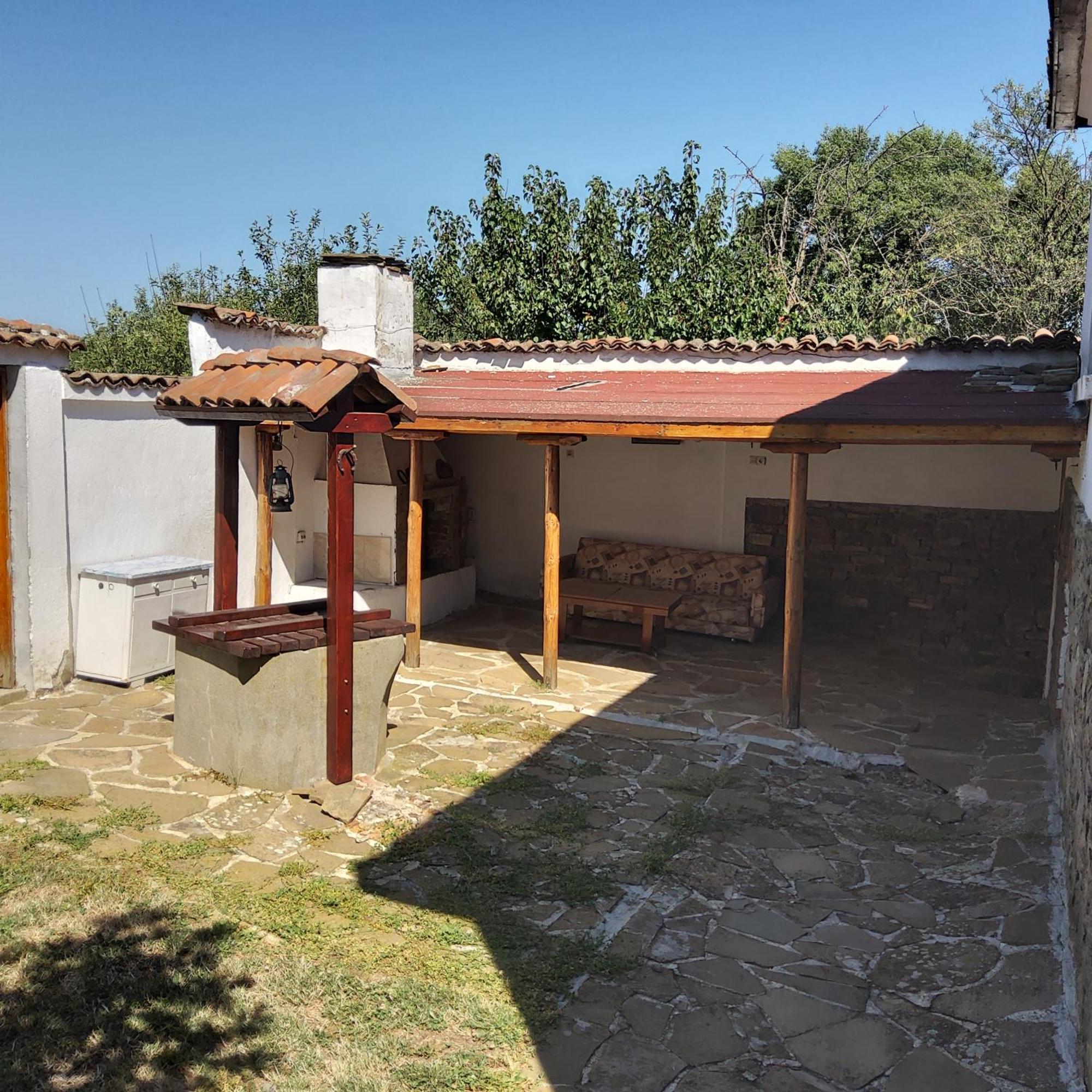 House Sleeps 6-Garden-Freeparking-Bbq-Patio-Petsok Βίλα Ognen Εξωτερικό φωτογραφία