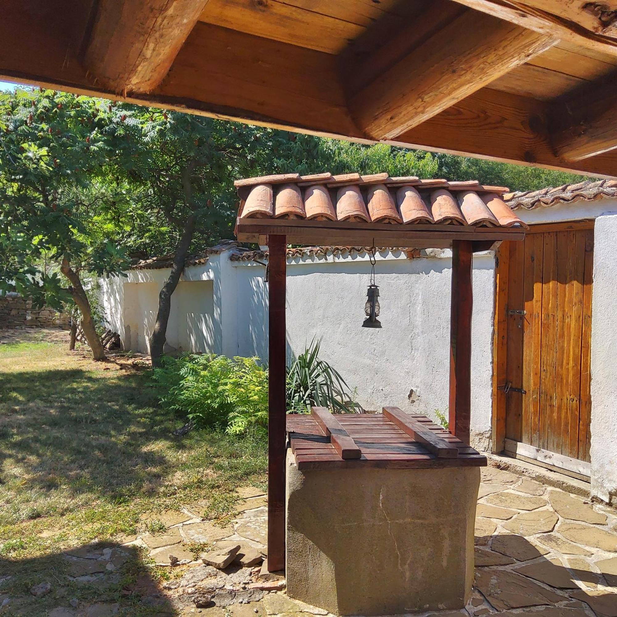 House Sleeps 6-Garden-Freeparking-Bbq-Patio-Petsok Βίλα Ognen Εξωτερικό φωτογραφία